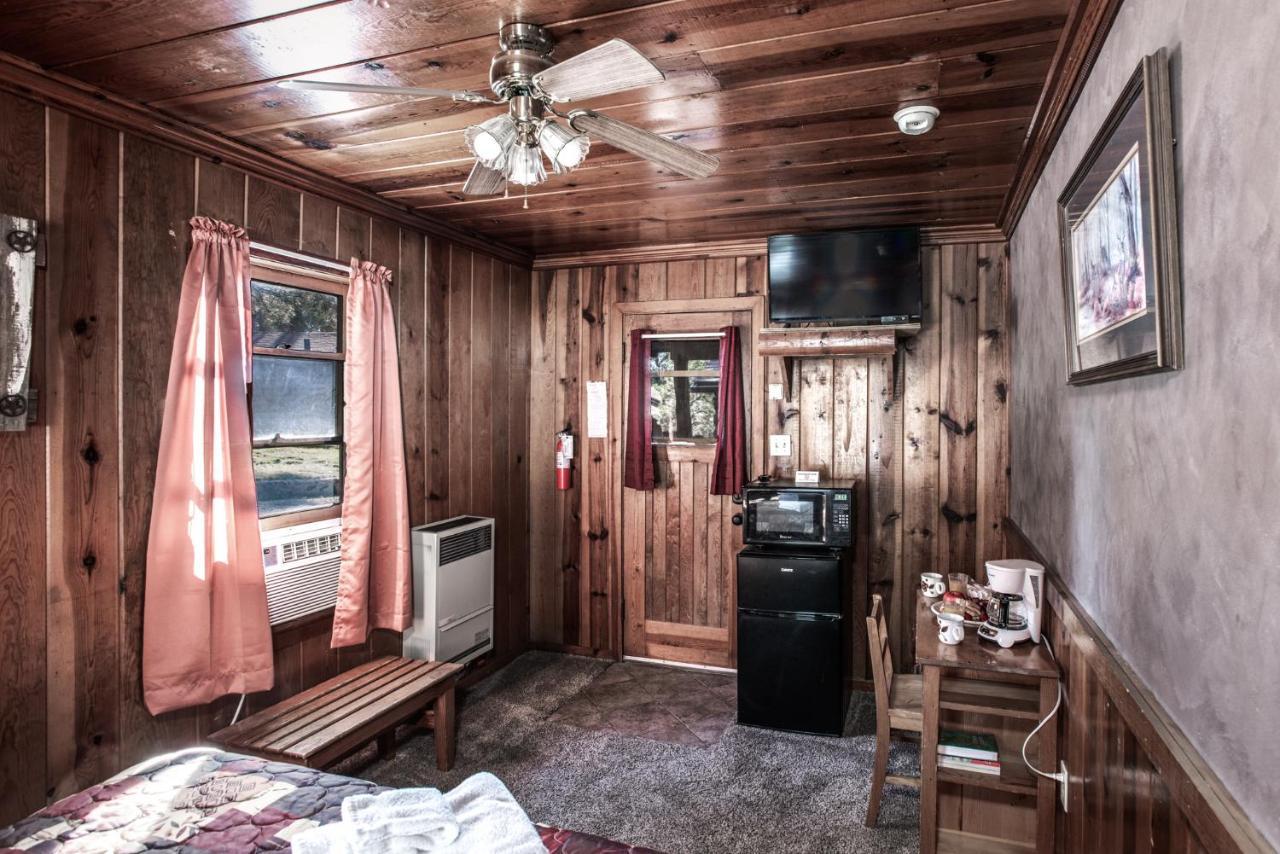Apache Village 7, Queen Bed, Midtown, Sleeps 2 Ruidoso Exterior foto